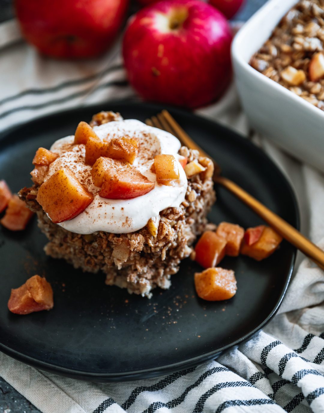 Apple Cinnamon Baked Oatmeal » The Seasonal Junkie